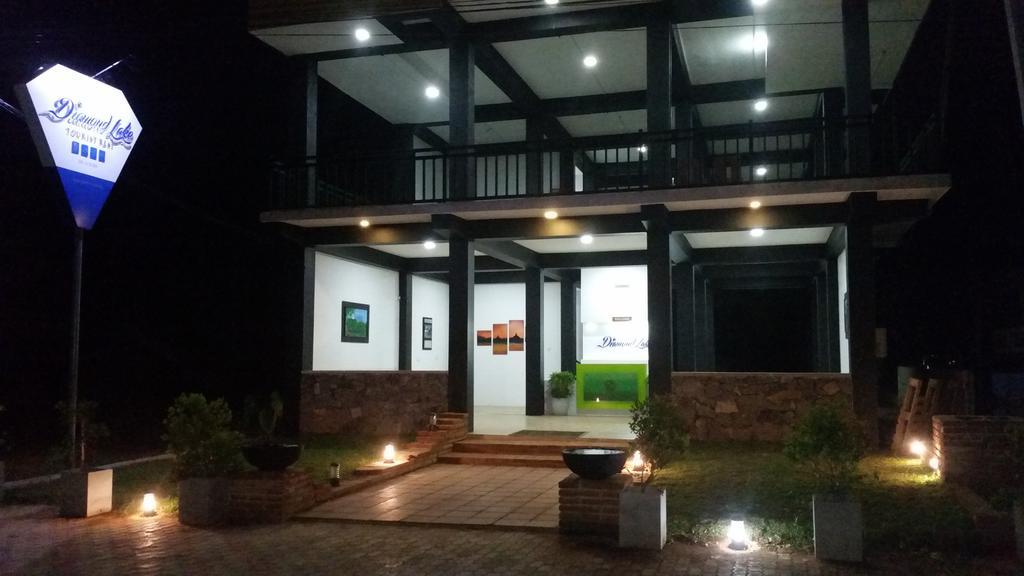Diamond Lake Tourist Rest Anuradhapura Zewnętrze zdjęcie