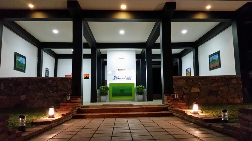 Diamond Lake Tourist Rest Anuradhapura Zewnętrze zdjęcie