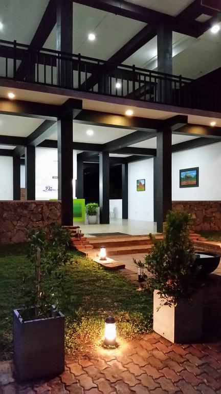 Diamond Lake Tourist Rest Anuradhapura Zewnętrze zdjęcie