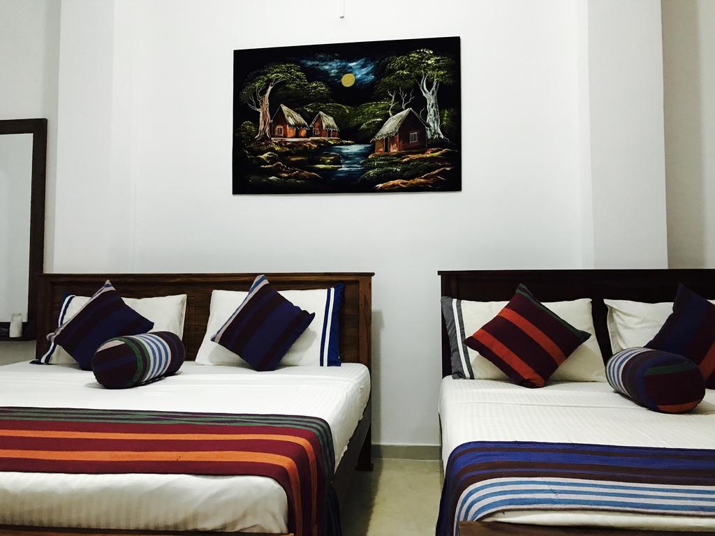 Diamond Lake Tourist Rest Anuradhapura Zewnętrze zdjęcie